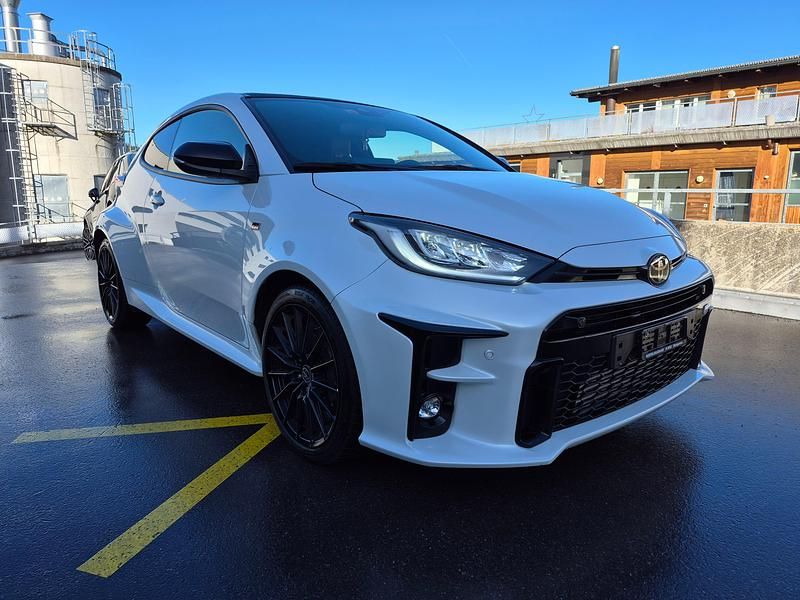 Gebraucht Toyota Yaris Sport 261 PS (191 kW) 2021