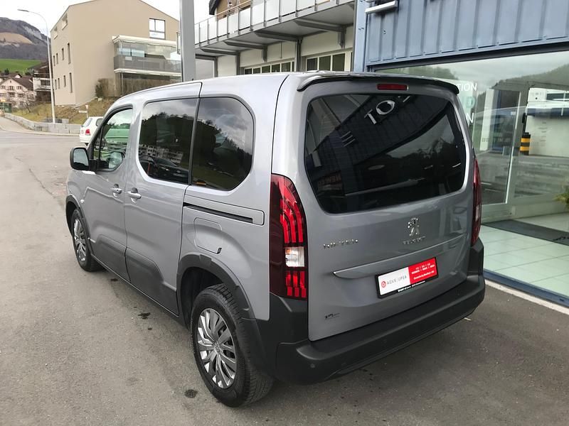 Gebraucht Peugeot Rifter Active 100 PS (73 kW) 2023 Van / Kleinbus