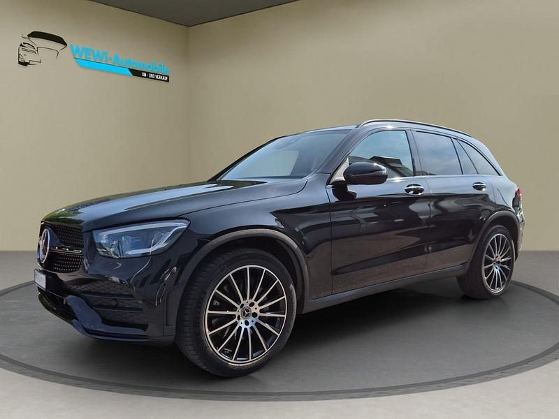Gebraucht Mercedes GLC200 AMG line 197 PS (144 kW) 2021 Schwarz SUV