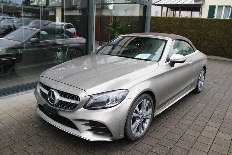 Gebraucht Mercedes C200 AMG line 184 PS (135 kW) 2019 Beige Cabrio