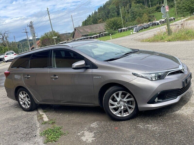 Gebraucht Toyota Auris Touring Sports Luna 136 PS (100 kW) 2016 Kombi