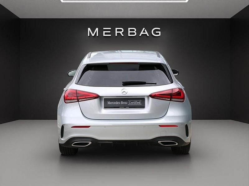 Gebraucht Mercedes A180 AMG line 136 PS (100 kW) 2021 Silber Limousine