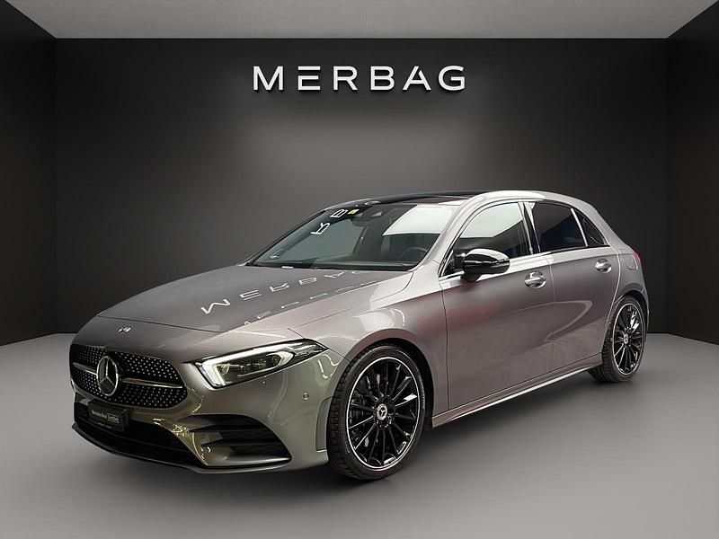 Grau Gebraucht 2019 Mercedes A250 AMG line Limousine | CHF 27’900 (Guter Preis) - Bild 1/4