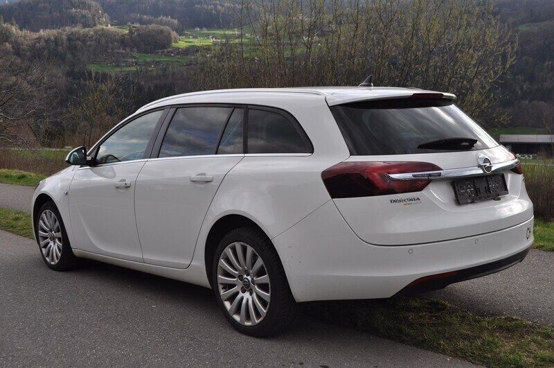 Gebraucht Opel Insignia Edition 163 PS (119 kW) 2014 Kombi