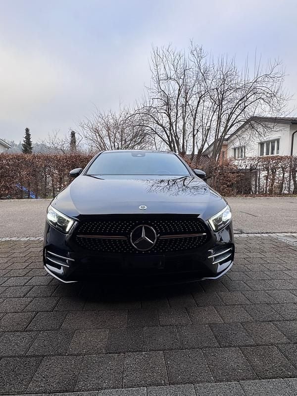 Gebraucht Mercedes A200 AMG line 163 PS (119 kW) 2019