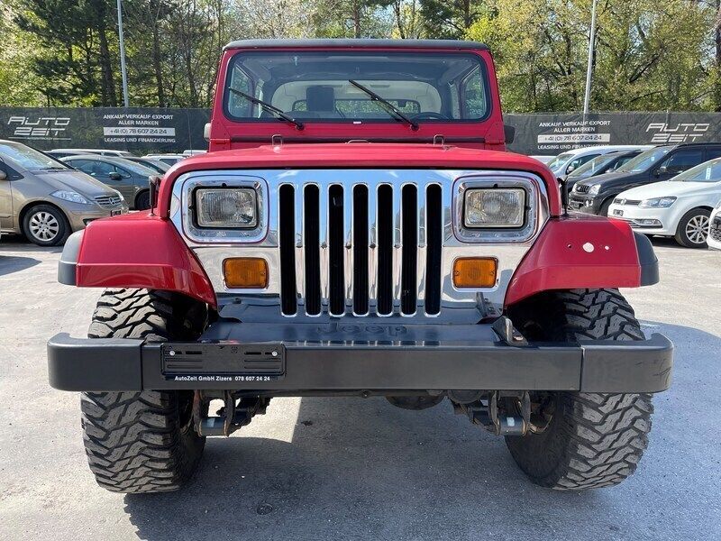 Gebraucht 1990 Jeep Wrangler Laredo SUV | CHF 10’900 - Bild 1/4