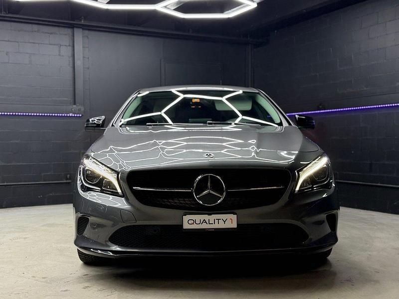 Gebraucht Mercedes CLA250 Shooting Brake Urban 211 PS (155 kW) 2018 Kombi