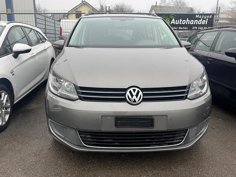 Gebraucht VW Touran Comfortline 140 PS (102 kW) 2011 Van / Kleinbus