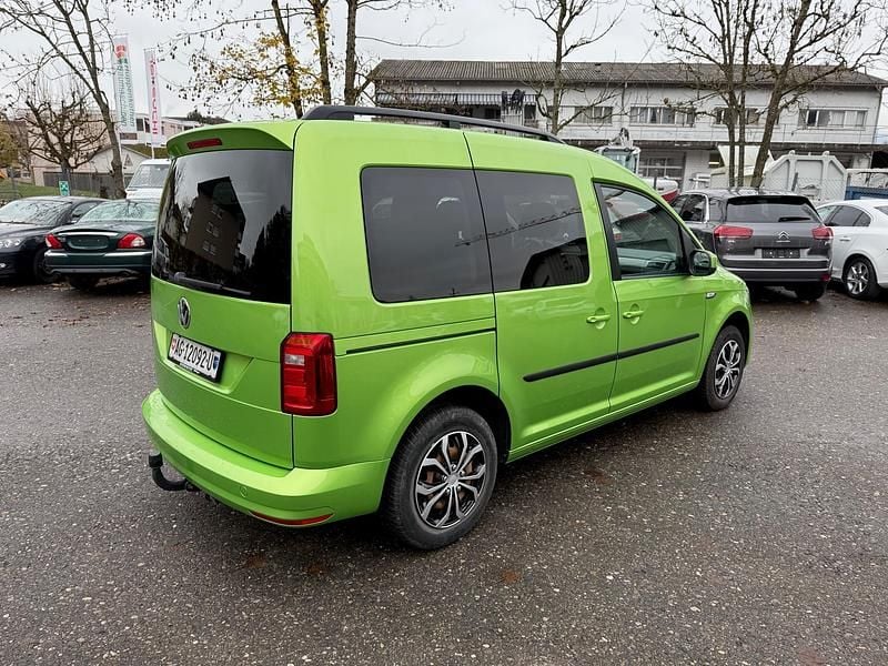 Gebraucht VW Caddy Family 102 PS (75 kW) 2016 Van / Kleinbus