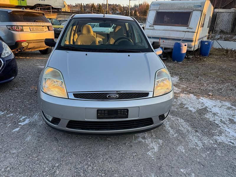 Gebraucht 2004 Ford Fiesta Ghia | CHF 1’900 (Fairer Preis) - Bild 1/4