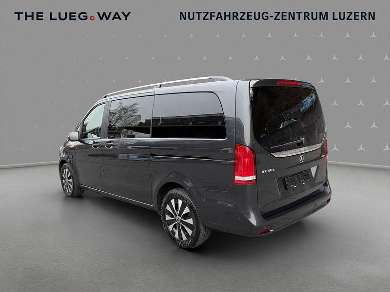 Gebraucht Mercedes V250 190 PS (139 kW) 2023 Anthrazit Van / Kleinbus