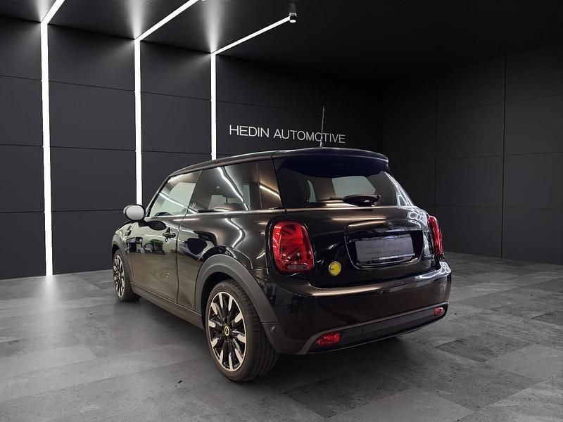Gebraucht Mini Cooper SE 135 kW (184 PS) 2022 Schwarz Kleinwagen