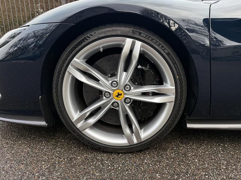 Gebraucht Ferrari 296 830 PS (610 kW) 2025 Cabrio