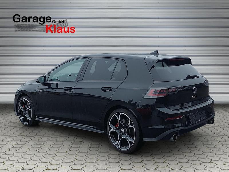 Gebraucht VW Golf VIII GTI 266 PS (195 kW) 2025 Limousine