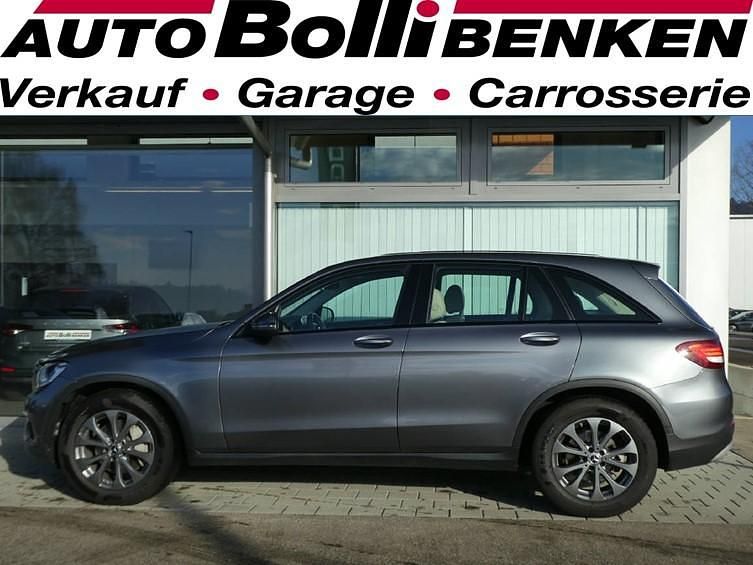 Gebraucht Mercedes GLC220 170 PS (125 kW) 2017 Grau SUV