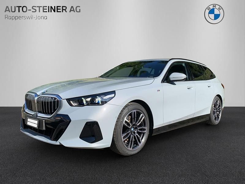 Grau Gebraucht 2024 BMW 520 M Sport Kombi | CHF 54’900 (Teuer) - Bild 1/4