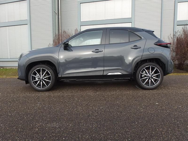 Neu 2025 Toyota Yaris Hybrid Sport | CHF 32’800 (Fairer Preis) - Bild 1/4