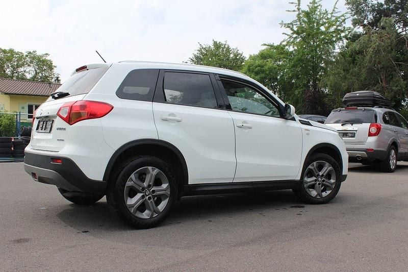 Gebraucht Suzuki Vitara 120 PS (88 kW) 2016 SUV