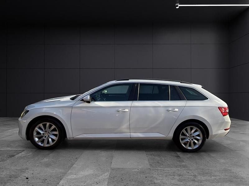 Gebraucht Skoda Superb Style 190 PS (139 kW) 2016 Kombi