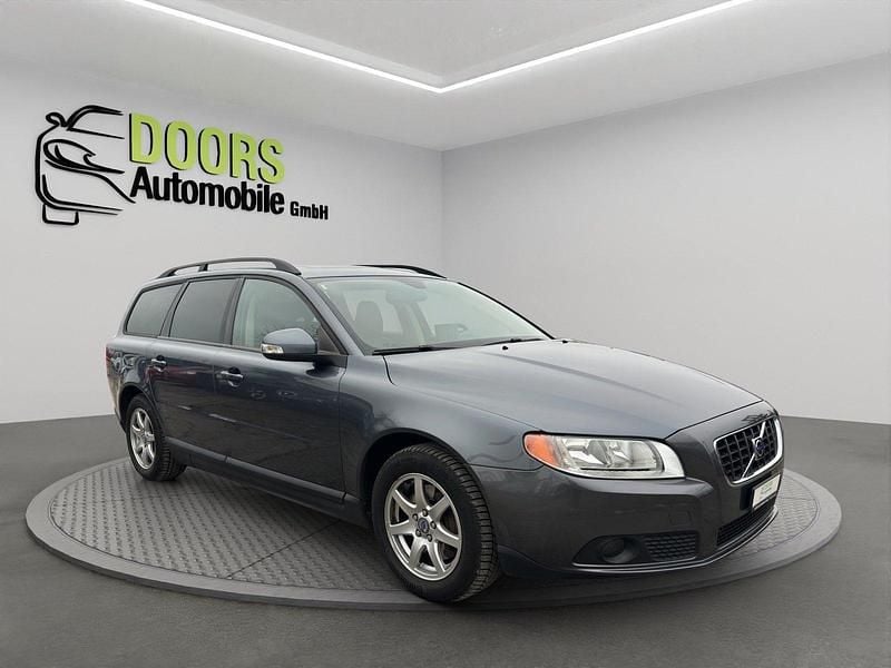 Gebraucht 2009 Volvo V70 Momentum Kombi | CHF 6’500 - Bild 1/4