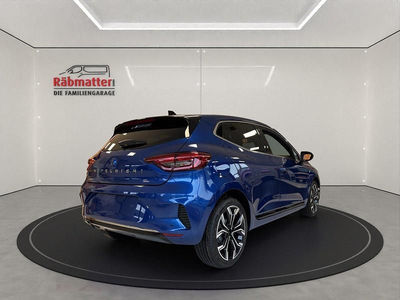Neu Mitsubishi Colt Intense 91 PS (66 kW) 2025 Blau Limousine