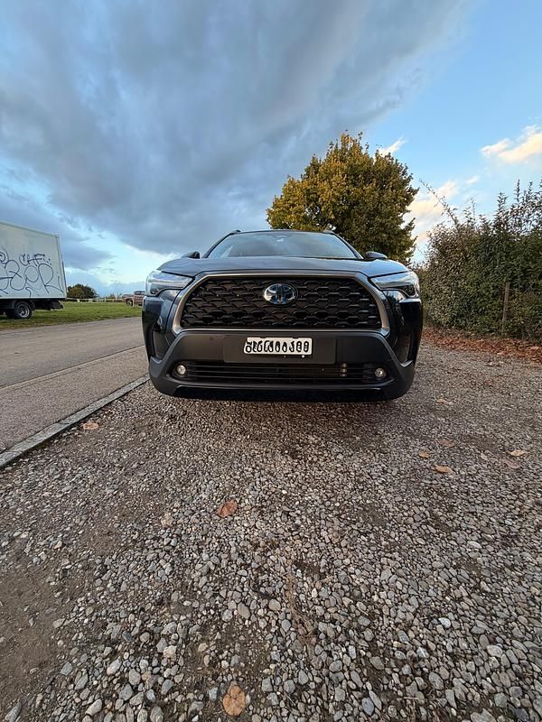 Gebraucht Toyota Corolla Cross Trend 197 PS (144 kW) 2023 SUV