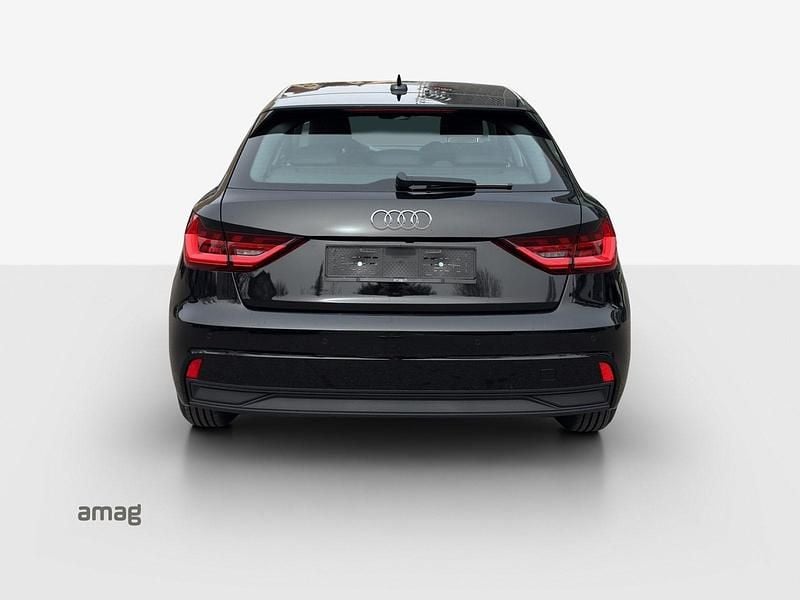 Neu Audi A1 Sportback Attraction 115 PS (84 kW) 2026 Mythosschwarz metallicmythosschwarz metallic Kleinwagen