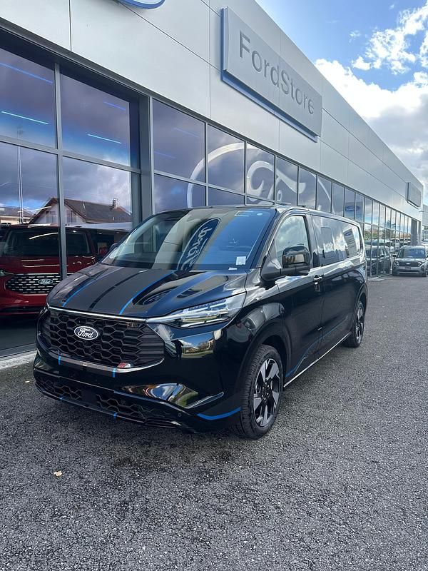 Neu Ford Transit Custom Sport 231 PS (169 kW) 2025 Schwarz Van
