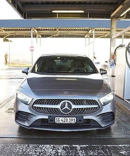 Gebraucht Mercedes A200 163 PS (119 kW) 2019 Limousine