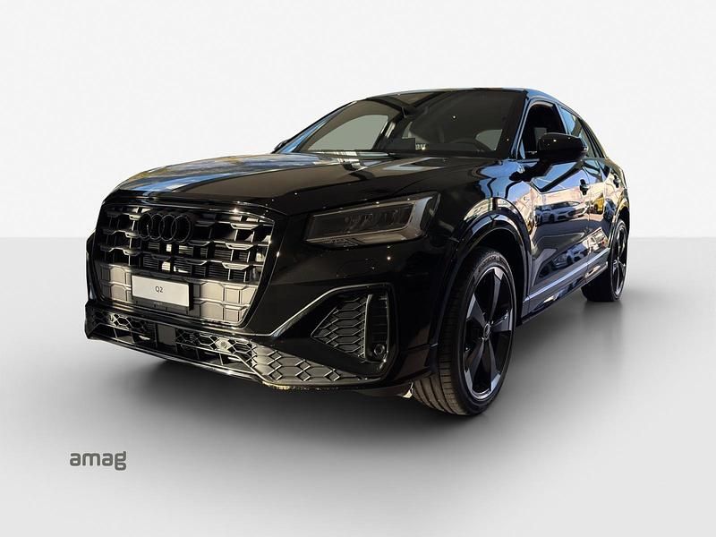 Mythosschwarz metallic Neu 2025 Audi Q2 S-Line SUV | CHF 43’900 (Teuer) - Bild 1/4