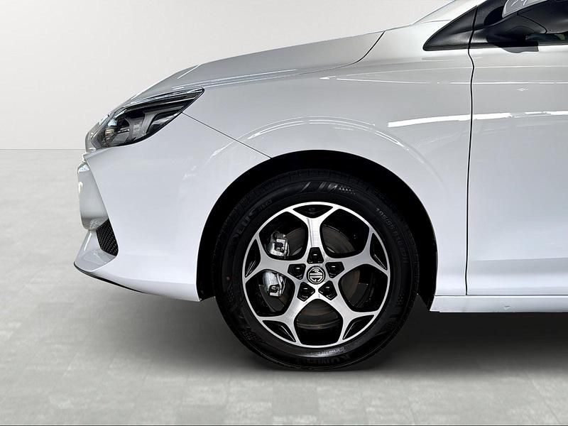 Neu MG MG3 Luxury 194 PS (142 kW) 2025 Kleinwagen