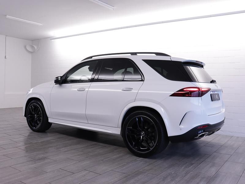 Neu Mercedes GLE450 AMG AMG line 387 PS (284 kW) 2025 Weiss SUV
