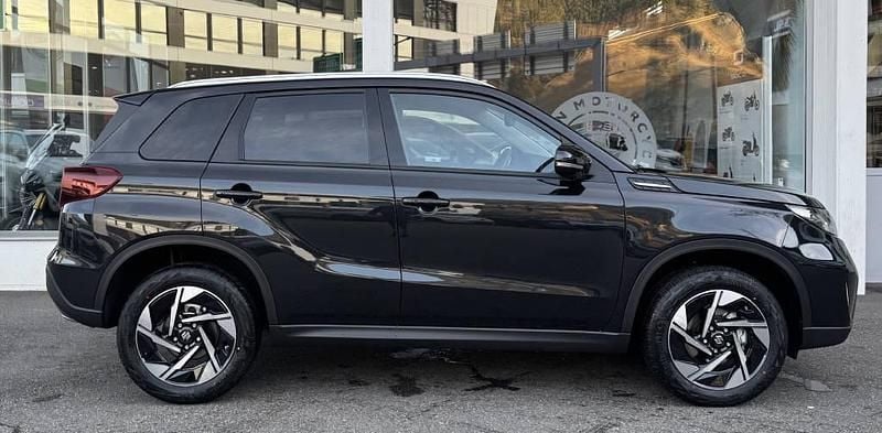 Neu Suzuki Vitara 110 PS (80 kW) 2025 Schwarz SUV