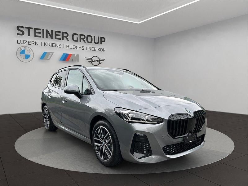 Neu BMW 230e Active Tourer M Sport 326 PS (239 kW) 2025 Grau Van / Kleinbus