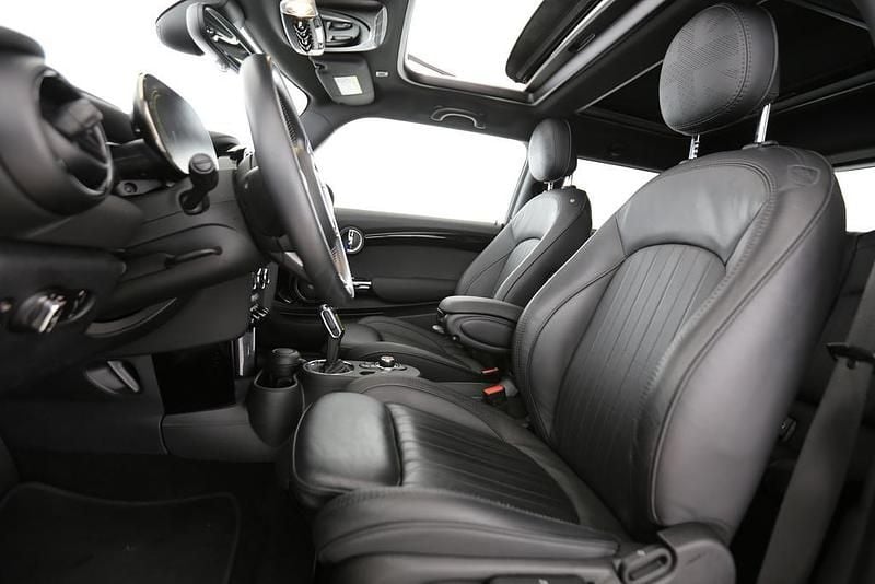 Gebraucht Mini Cooper SE 135 kW (184 PS) 2020 Schwarz Kleinwagen