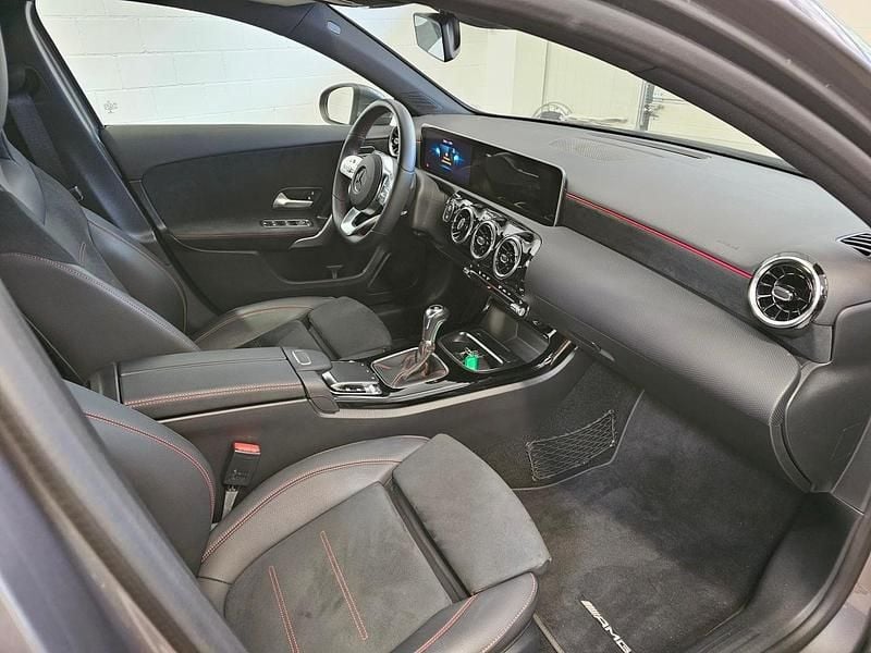 Gebraucht Mercedes A180 AMG line 136 PS (100 kW) 2020 Grau Limousine