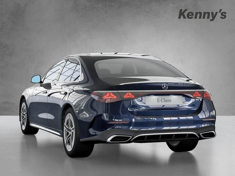 Gebraucht Mercedes E450 AMG line 390 PS (286 kW) 2024 Blau Limousine