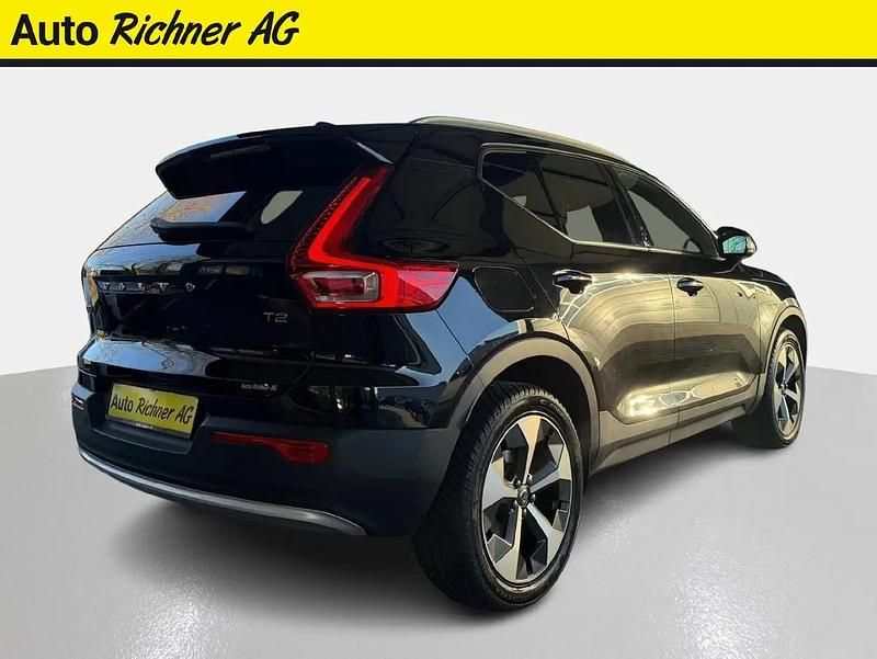 Gebraucht Volvo XC40 129 PS (94 kW) 2026 Schwarz SUV
