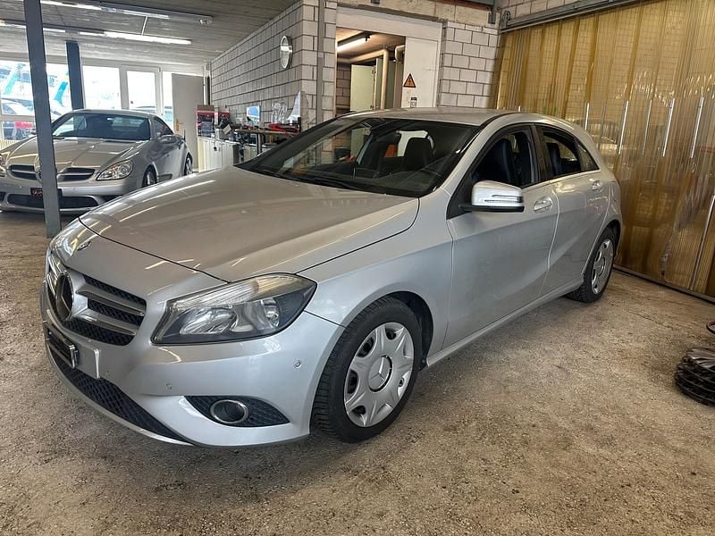 Gebraucht Mercedes A180 Style 122 PS (89 kW) 2013