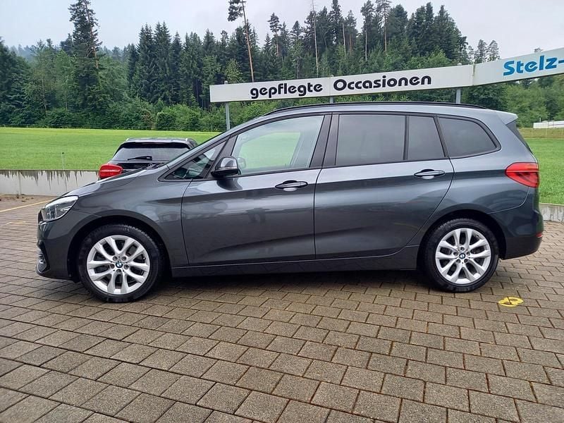 Gebraucht BMW 220 Gran Tourer Advantage 190 PS (139 kW) 2018 Grau Van / Kleinbus