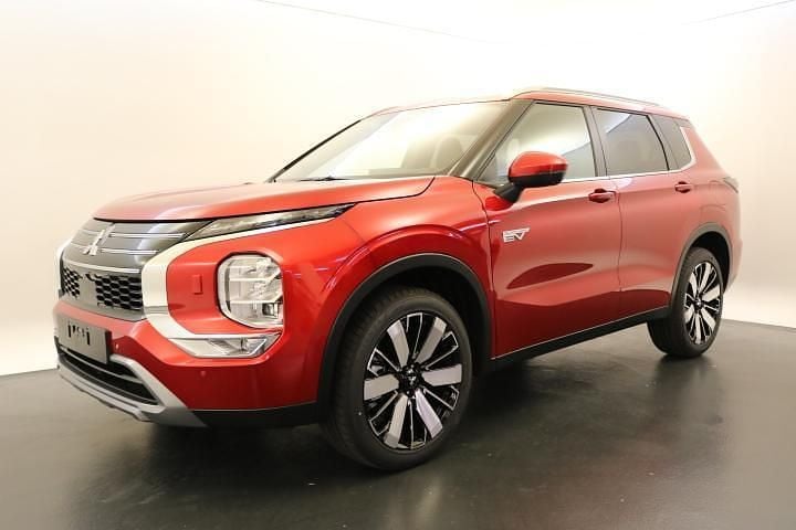 Rot Neu 2025 Mitsubishi Outlander P-HEV Intense SUV | CHF 61’480 (Etwas zu teuer) - Bild 1/4