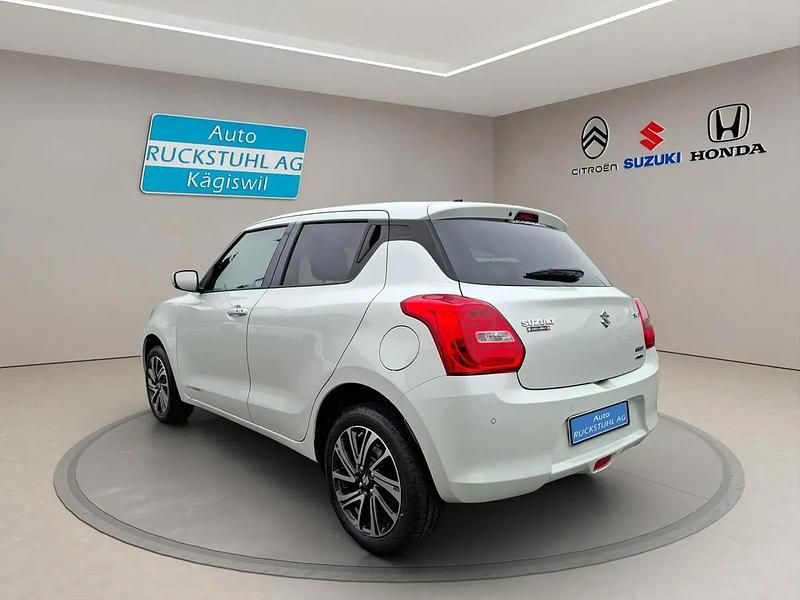 Neu Suzuki Swift 83 PS (61 kW) 2025 Weiss Kleinwagen