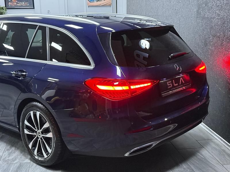 Gebraucht Mercedes C220 Avantgarde 200 PS (147 kW) 2022