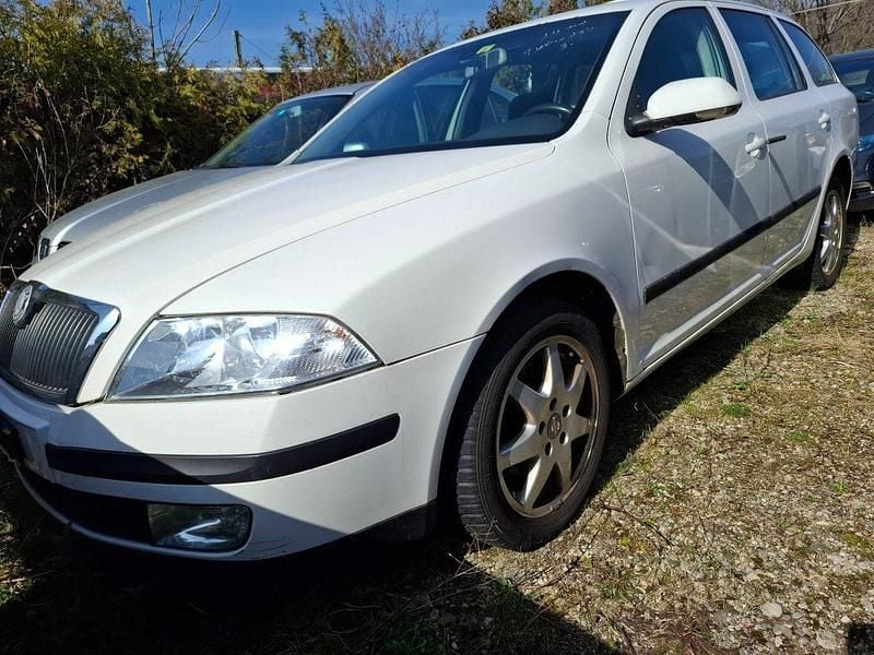 Gebraucht Skoda Octavia Ambiente 105 PS (77 kW) 2007 Kombi