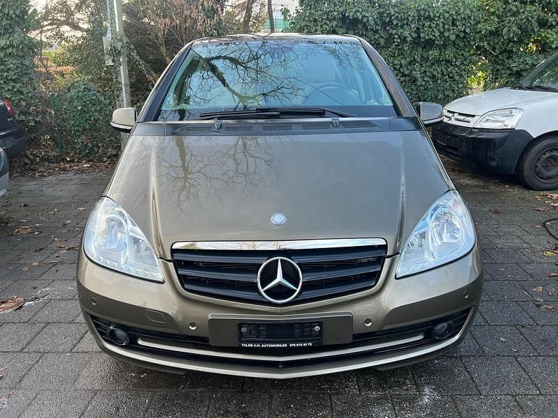 Gebraucht Mercedes A160 Avantgarde 95 PS (69 kW) 2011