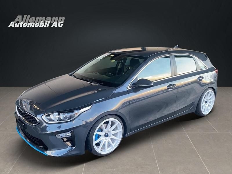 Grau Gebraucht 2019 Kia Ceed Kleinwagen | CHF 20’900 - Bild 1/4