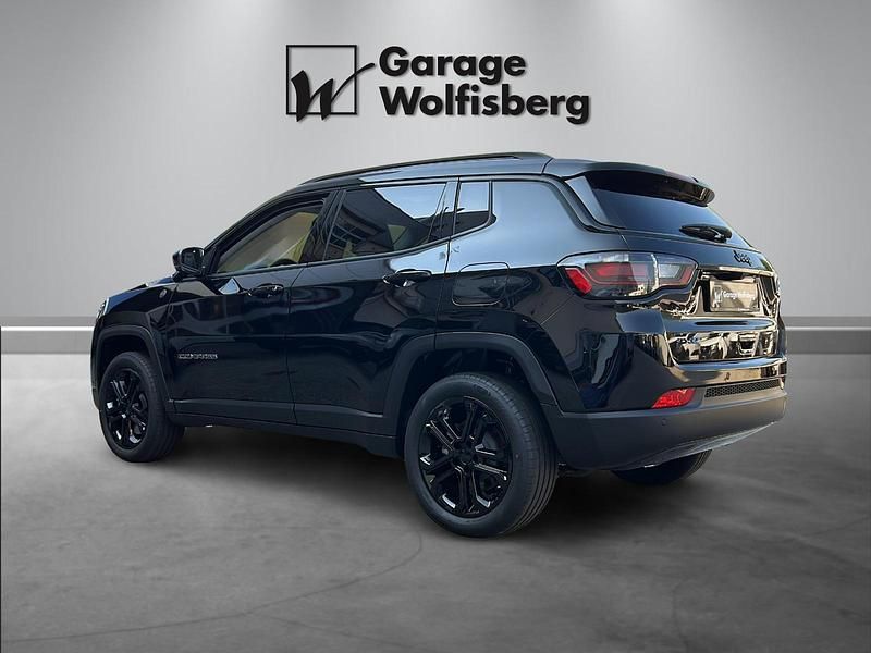 Neu Jeep Compass North 241 PS (177 kW) 2025 SUV