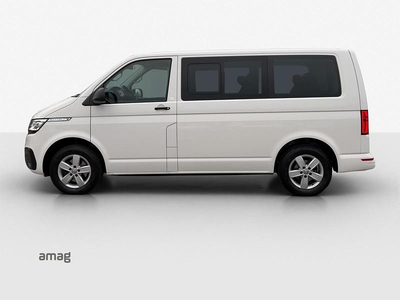 Gebraucht VW Multivan Trendline 150 PS (110 kW) 2021 Candyweiss (lb9a) Van