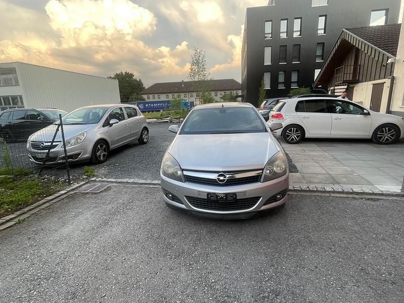 Gebraucht Opel Astra Enjoy 115 PS (84 kW) 2007