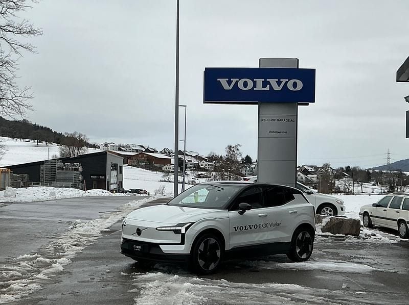 Weiss Neu 2026 Volvo EX30 Performance SUV | CHF 43’500 (Guter Preis) - Bild 1/4